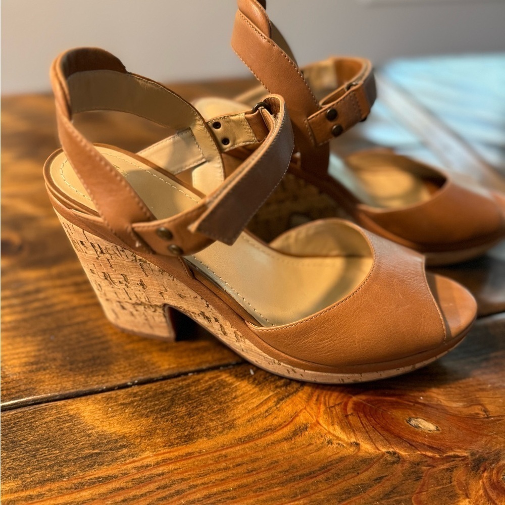 Johnston & Murphy Ashlyn Sandal tan leather w/cork sole Size9 made in Brazil - Picture 2 of 12